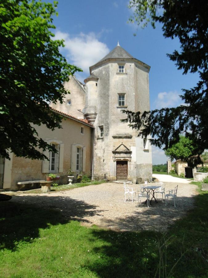Gite Du Chateau De Pernan Avy Exterior photo